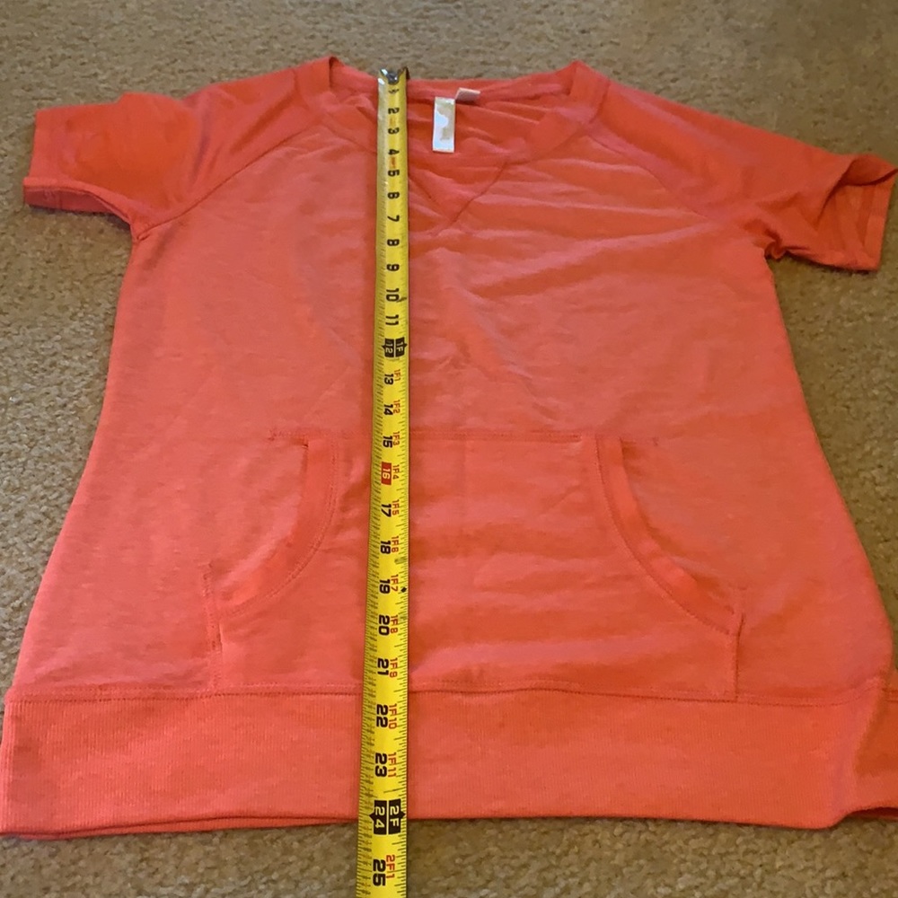 NWOT Green tea top size small - Picture 8 of 15